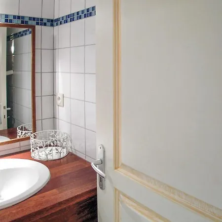 Lovely In With Jacuzzi Saint-Meard-de-Gurcon