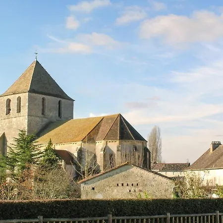 Lovely Home In Saint-Meard-De-Gurcon With Jacuzzi * Saint-Meard-de-Gurcon